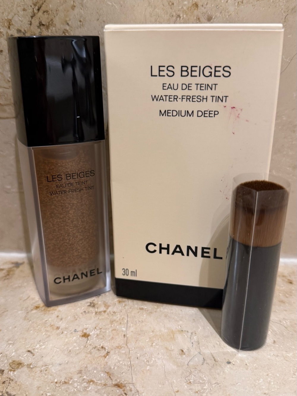 CHANEL LES BEIGES Medium Deep EAU DE TEINT WATER-FRESH TINT New